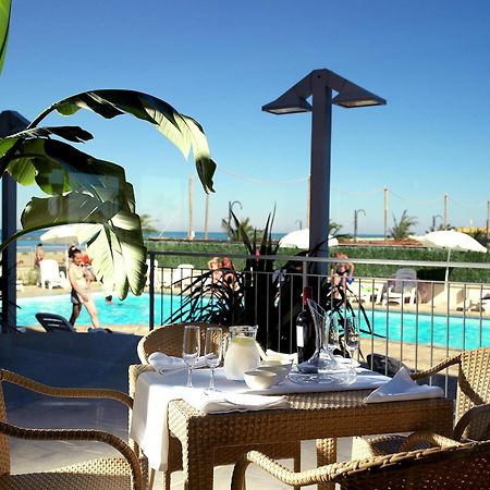 Casa Del Mar Aparthotel Roseto Degli Abruzzi Buitenkant foto
