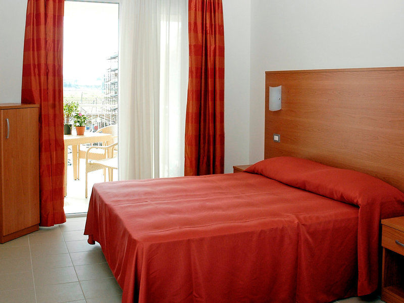 Casa Del Mar Aparthotel Roseto Degli Abruzzi Buitenkant foto